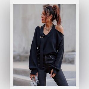 The Drop @lucyswhims V-Neck Buckle Slouchy Black Sweater - Large